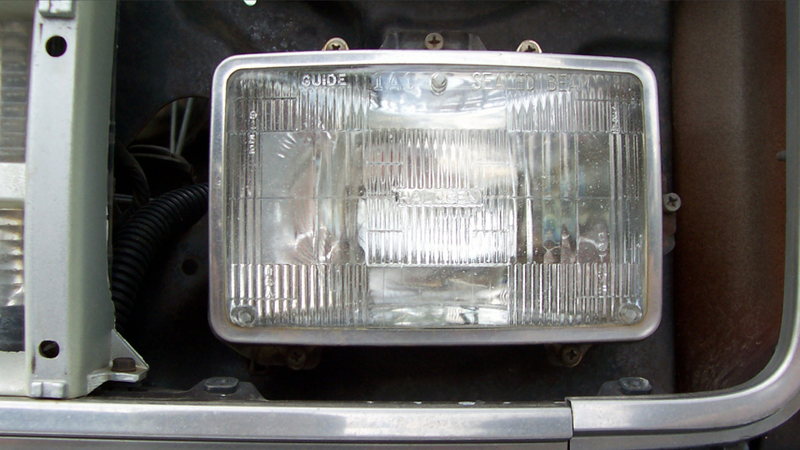 Illustration for article titled How To Keep Your Car's Lights Shining So You Don't Get A Ticket